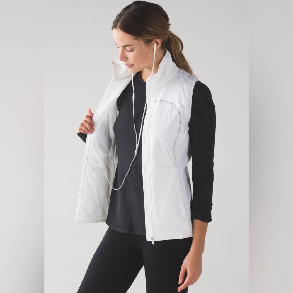 Lululemon Run For Cold PrimaLoft Insulated Athletic Vest - White - Size 2 - Picture 7 of 8